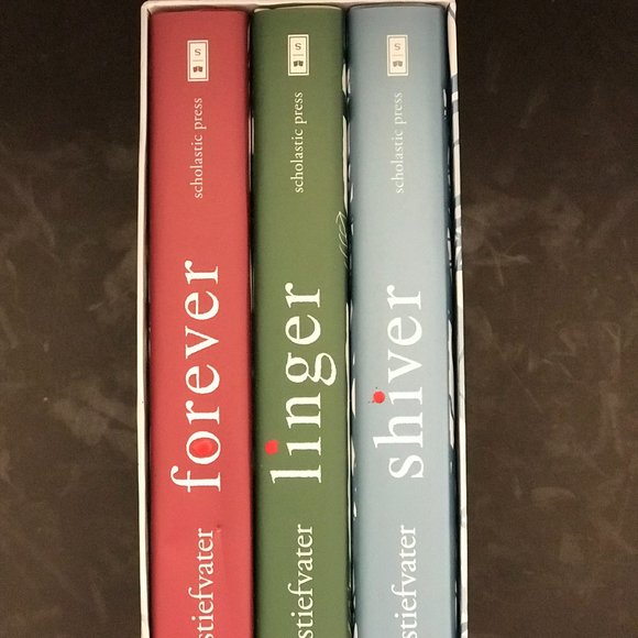 Shiver Trilogy Box set (Shiver, Linger, Forever) HARDCOVER - Picture 1 of 7